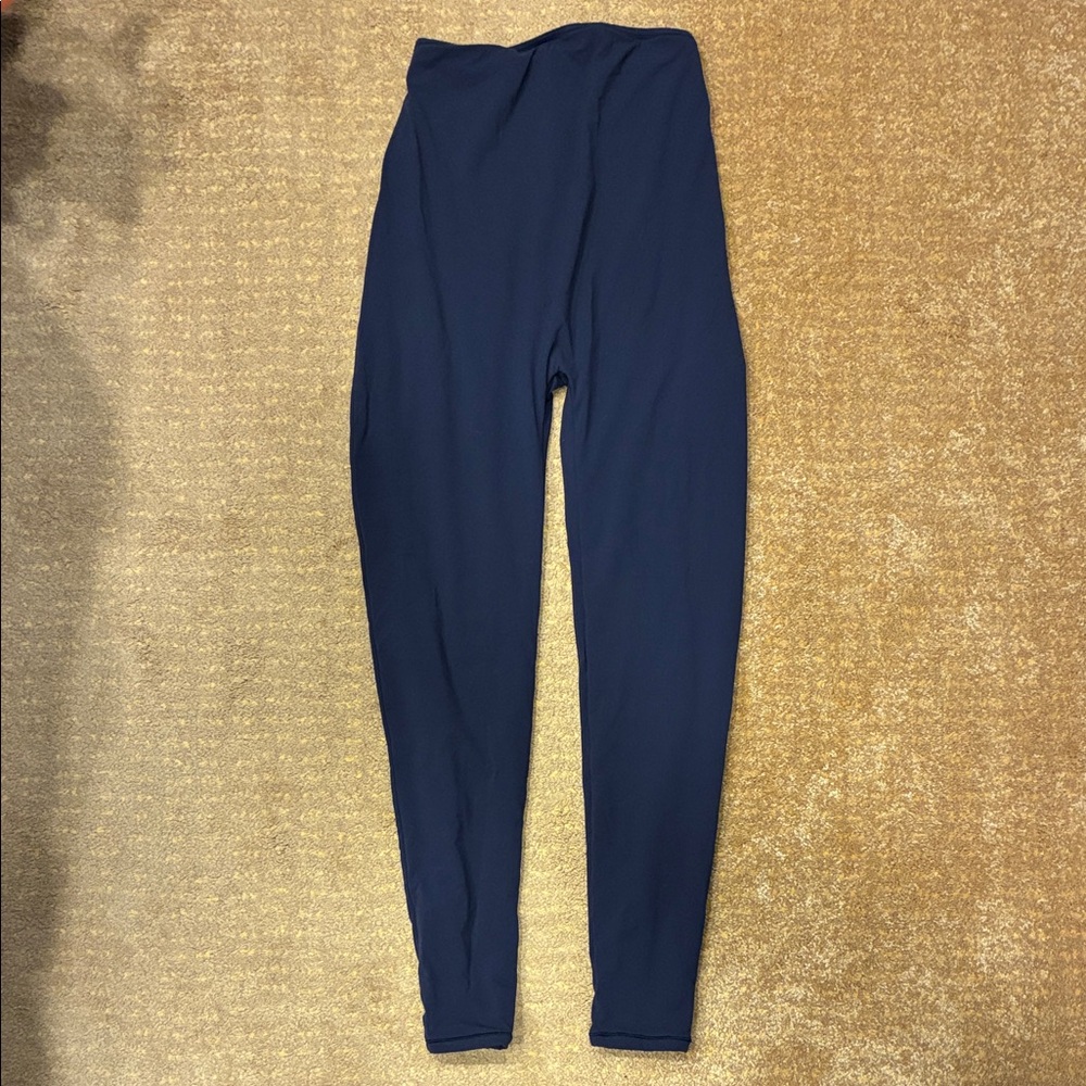 SKIMS Black MATERNITY Leggings. Size:LG